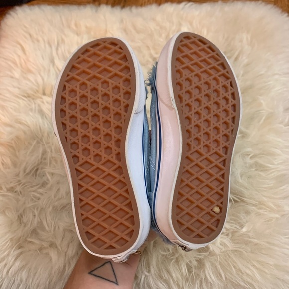 Vans Shearling Sneakers - Picture 4 of 6
